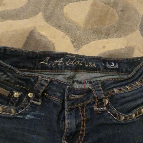 Jeans - Picture 2 of 3